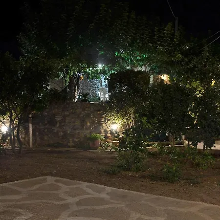 Holiday home Kamara Stone House *