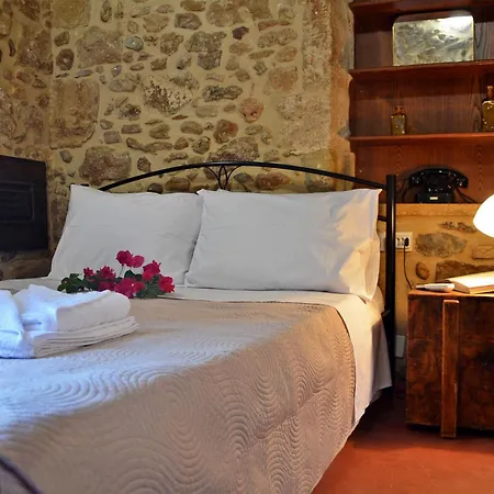Holiday home Kamara Stone House *