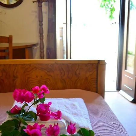 Kamara Stone House Holiday home *