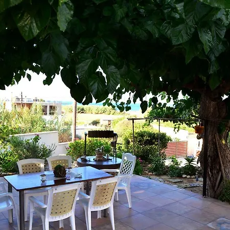 Holiday home Kamara Stone House *