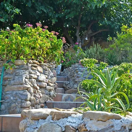 Kamara Stone House Holiday home *